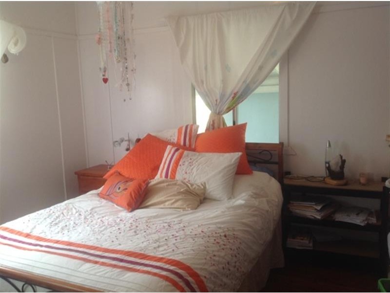 1 Blaxland Road, Dalby QLD 4405