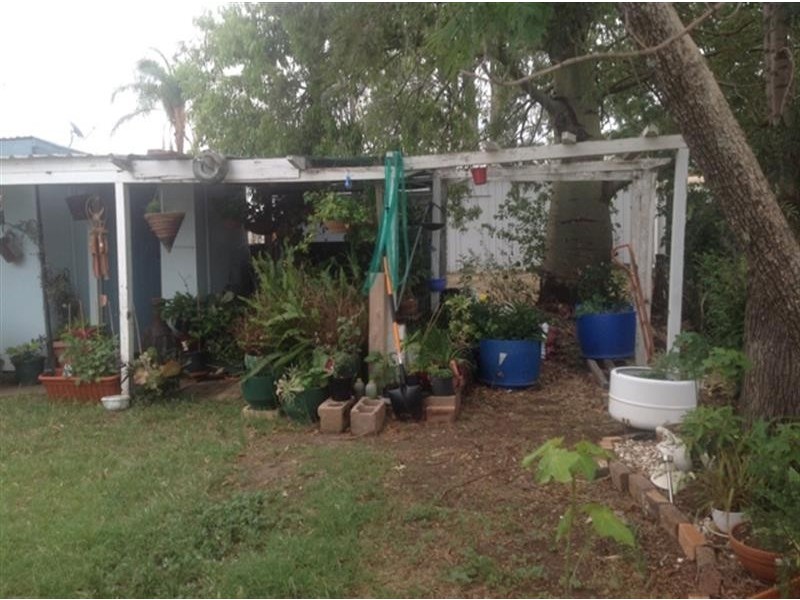 1 Blaxland Road, Dalby QLD 4405