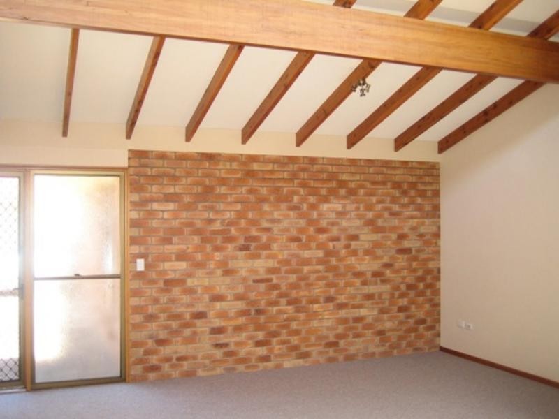 6/7 Norman St, South Toowoomba QLD 4350