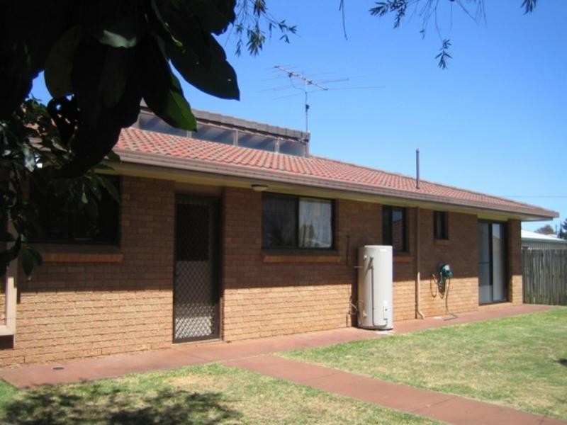 6/7 Norman St, South Toowoomba QLD 4350