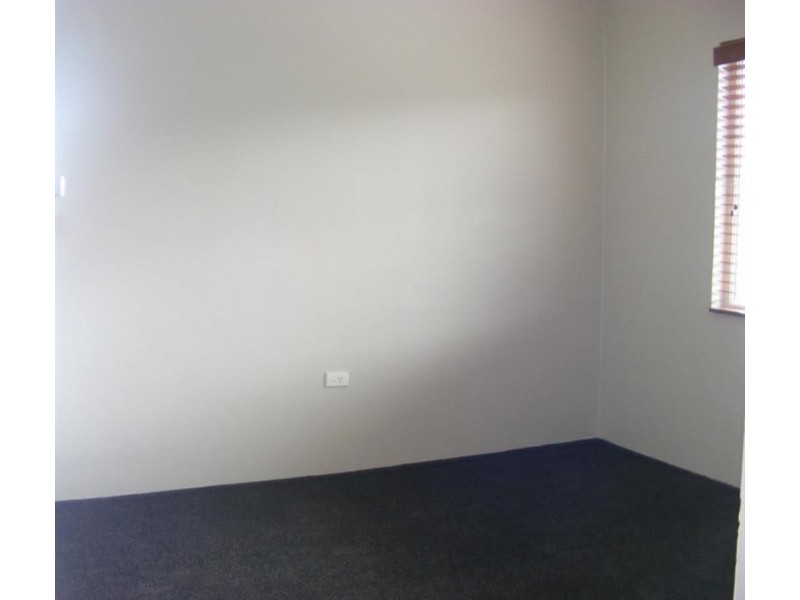 2/3 Pierce  Street, South Toowoomba QLD 4350