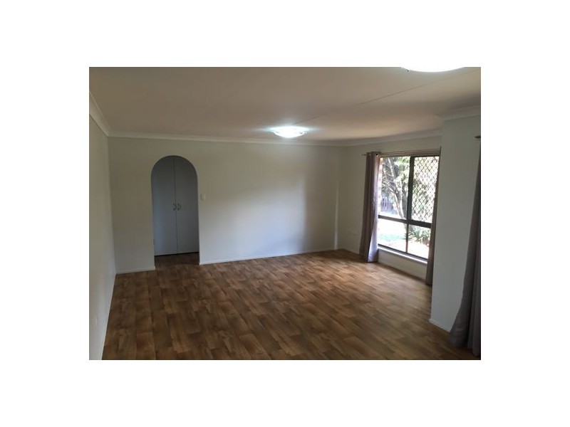 2/329 West St, Harristown QLD 4350