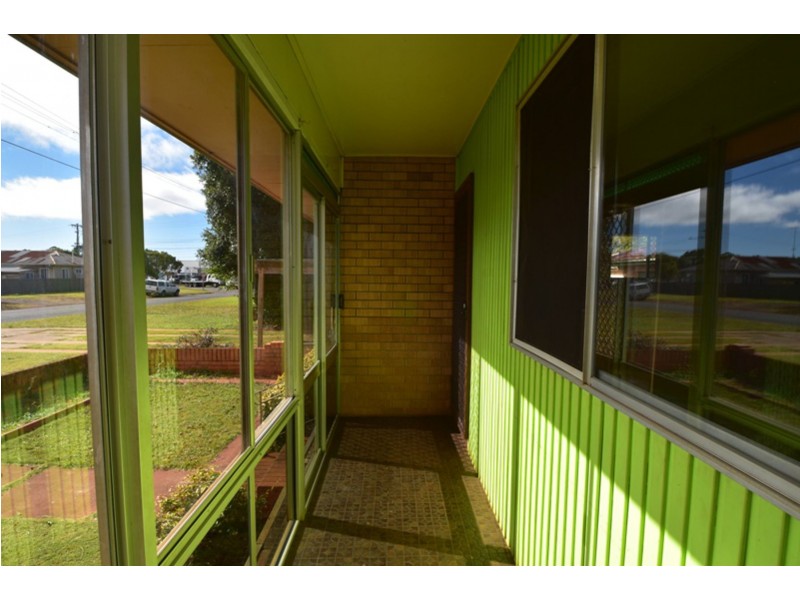 2A Phyllis Street, Harristown QLD 4350