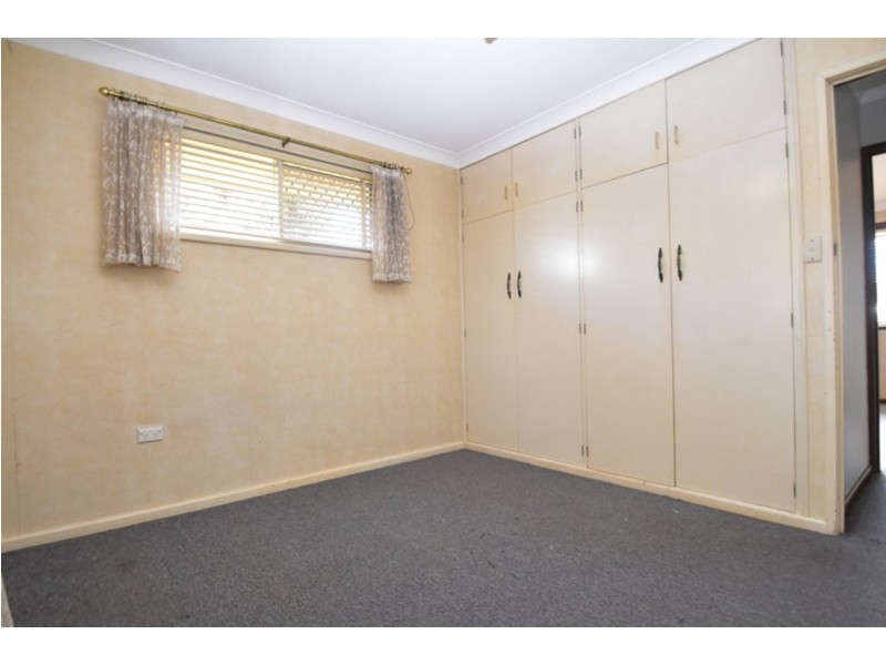 2A Phyllis Street, Harristown QLD 4350