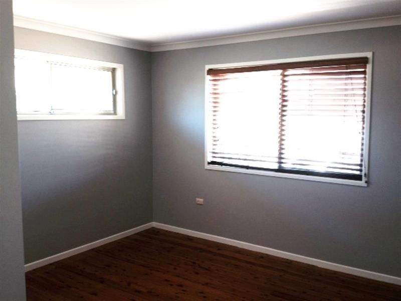 64 Sardon St, Centenary Heights QLD 4350