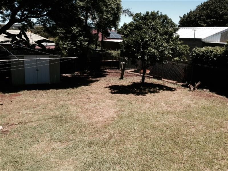 64 Sardon St, Centenary Heights QLD 4350