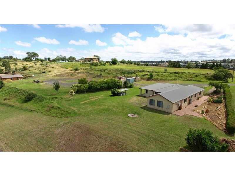 77 Colvin St, Drayton QLD 4350