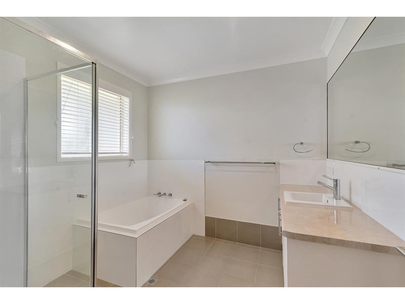 171 Baker Street, Darling Heights QLD 4350