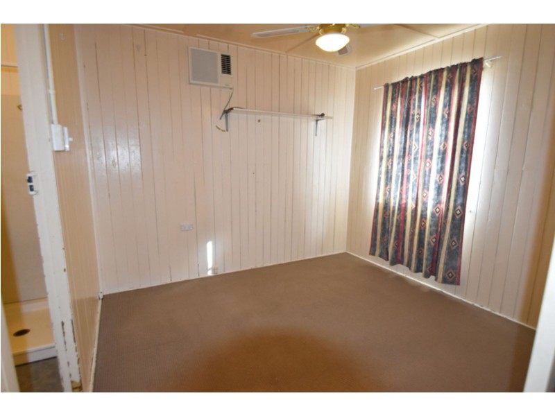 18/21 West St, Newtown QLD 4350
