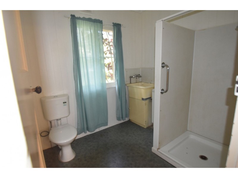 18/21 West St, Newtown QLD 4350