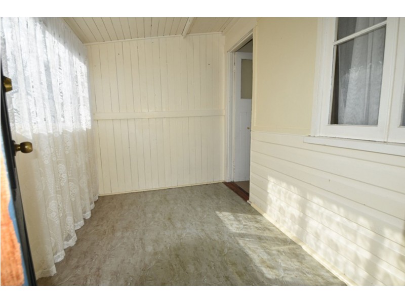 18/21 West St, Newtown QLD 4350