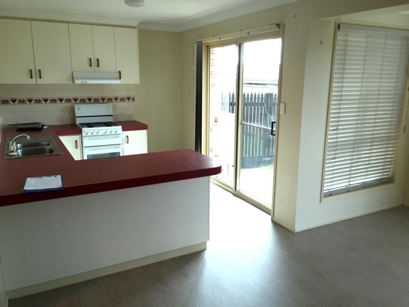 2/517 Hume Street, Kearneys Spring QLD 4350