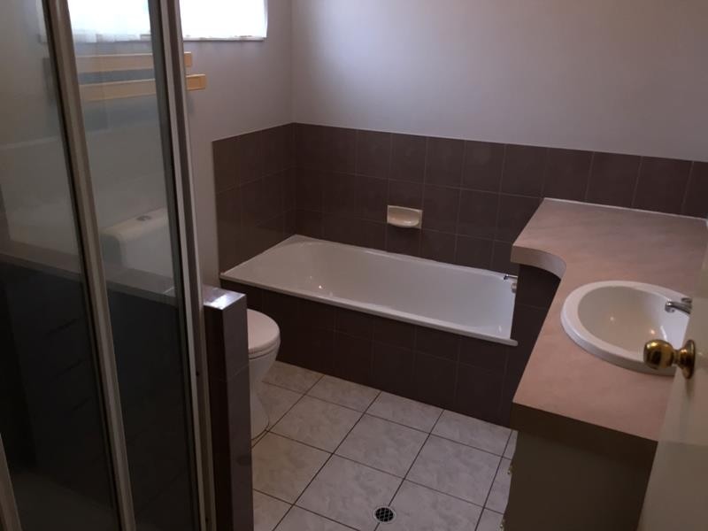 2/517 Hume Street, Kearneys Spring QLD 4350