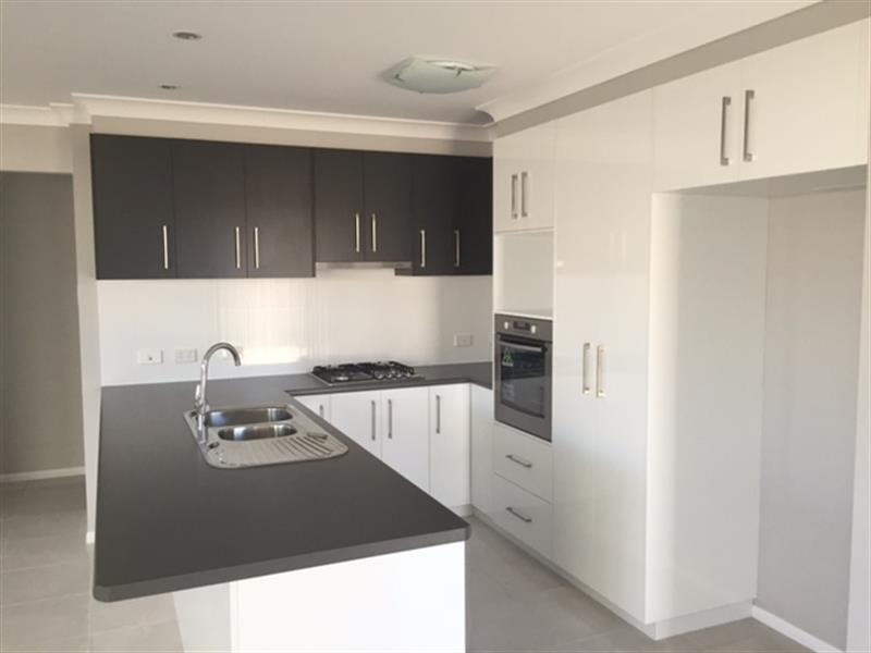 4/19 Sandalwood Drive, Glenvale QLD 4350