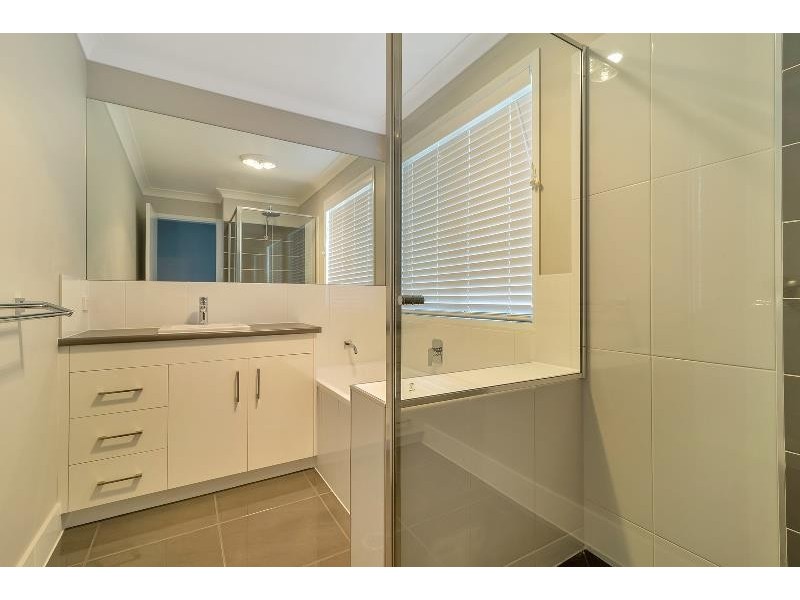 4/19 Sandalwood Drive, Glenvale QLD 4350