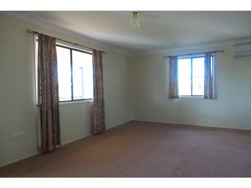 18 Harrow  St, Cambooya QLD 4358