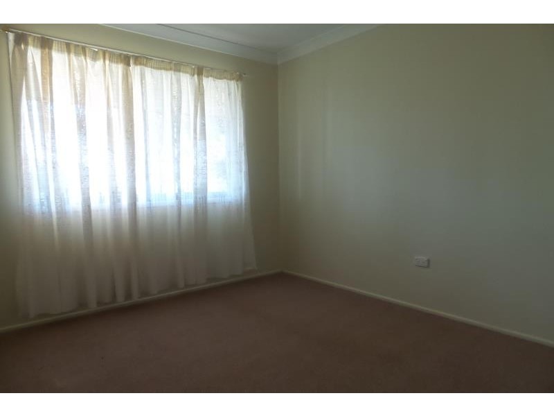 18 Harrow  St, Cambooya QLD 4358