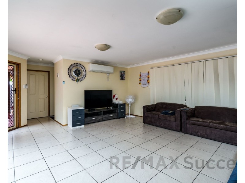2/26 Sambar Court, Kearneys Spring QLD 4350