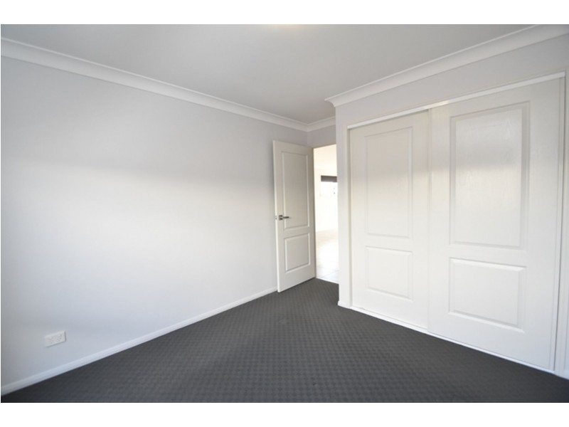 2/9 Chainey Court, Glenvale QLD 4350