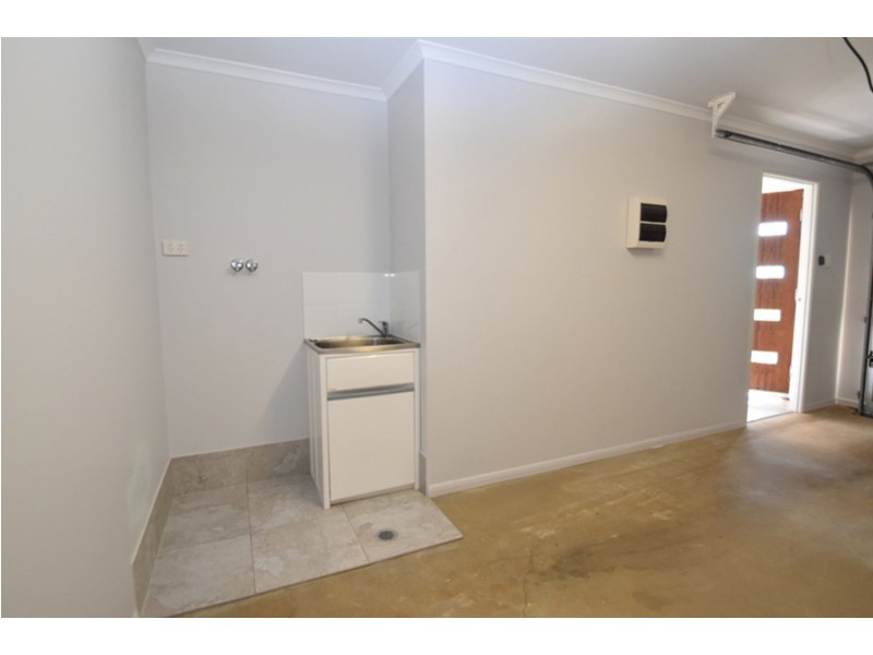 2/9 Chainey Court, Glenvale QLD 4350