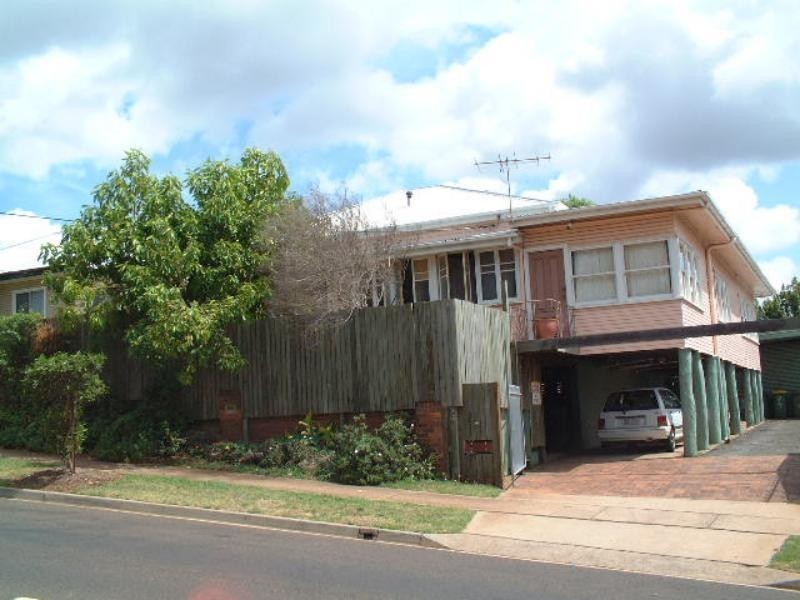 3/161 North Street, Rockville QLD 4350