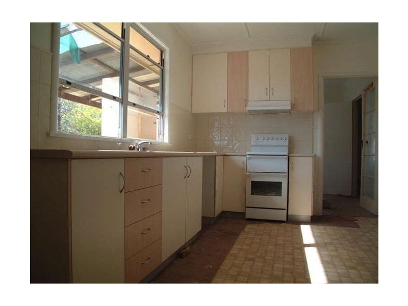 28 Davidson Street, Oakey QLD 4401