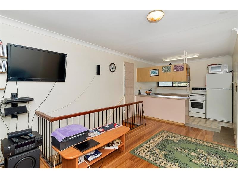 2/9 Margot Ct, Harlaxton QLD 4350