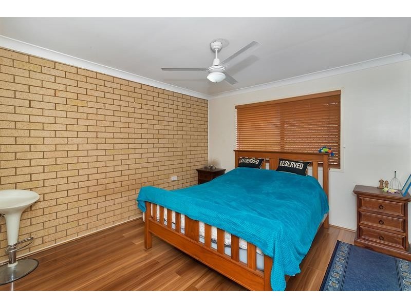 2/9 Margot Ct, Harlaxton QLD 4350