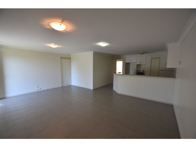 124 Gorman St, Darling Heights QLD 4350