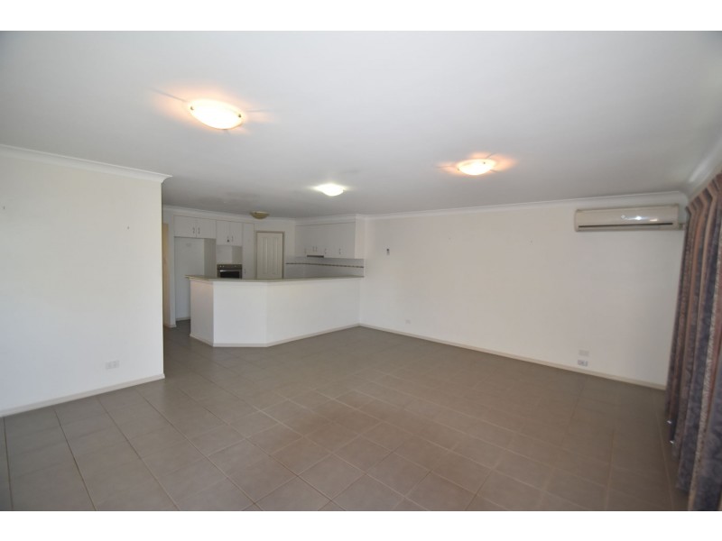 124 Gorman St, Darling Heights QLD 4350