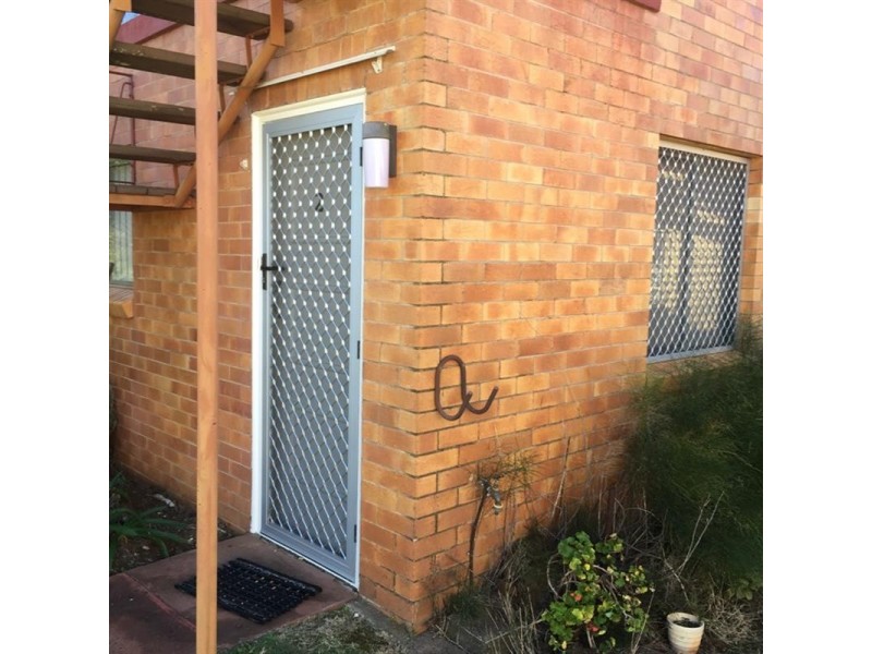 2/12 Jean Street, Harristown QLD 4350