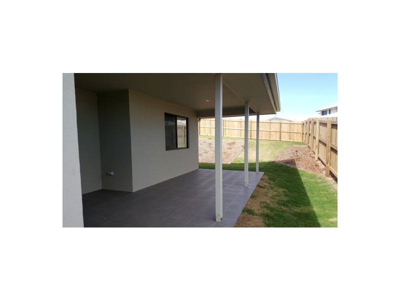 12 Felix Street, Cranley QLD 4350