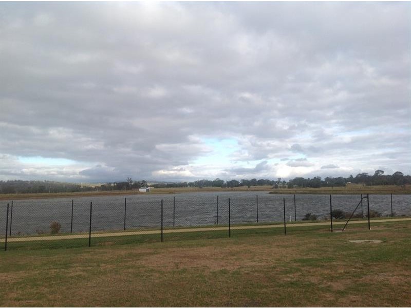 22 Lakeview Avenue, Rosenthal Heights QLD 4370