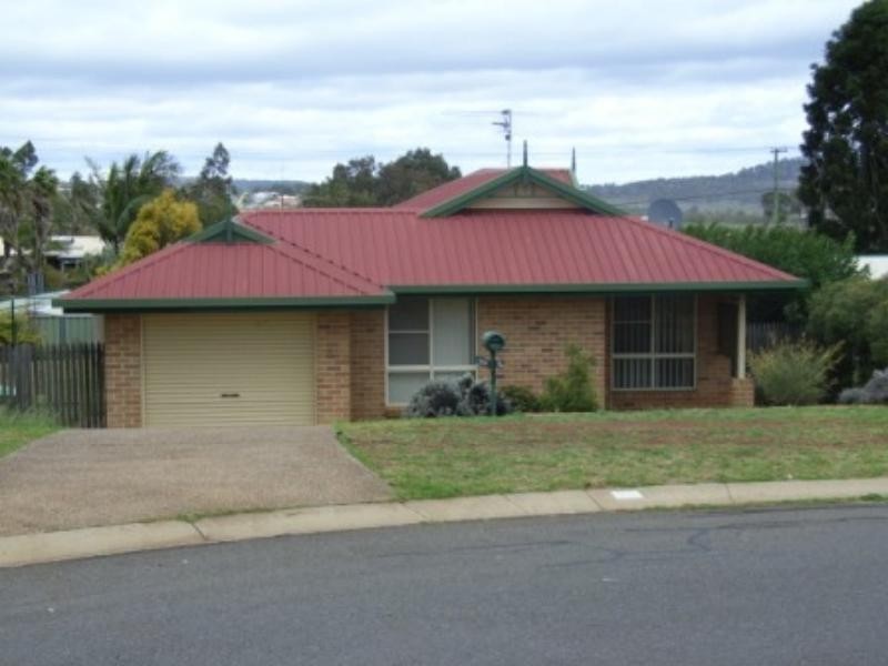 26 Liquidambar St, Glenvale QLD 4350