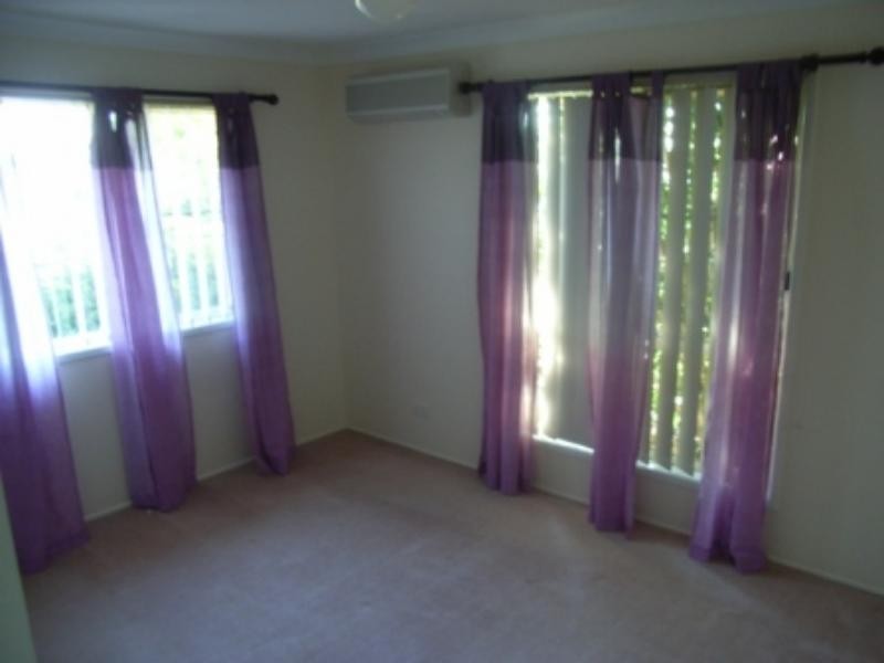 26 Liquidambar St, Glenvale QLD 4350