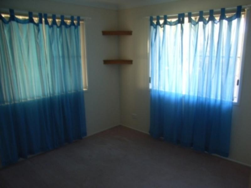 26 Liquidambar St, Glenvale QLD 4350