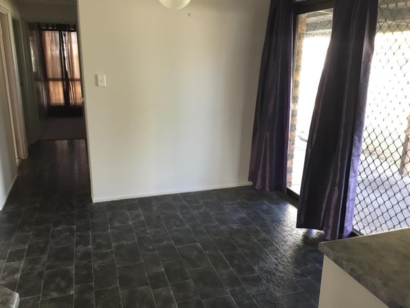 2 Railway St, Cambooya QLD 4358