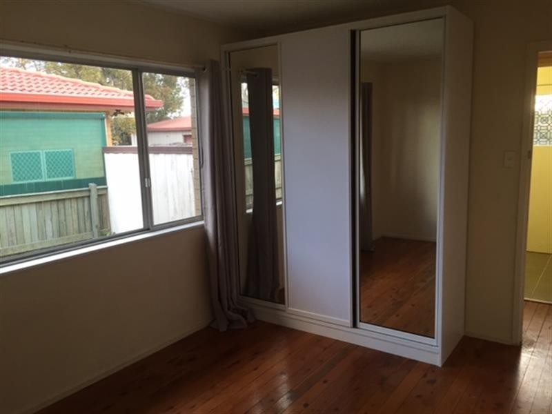 9 Farr St, Kearneys Spring QLD 4350