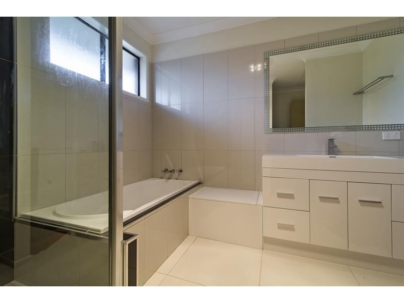 2 Tyson Street, Newtown QLD 4350