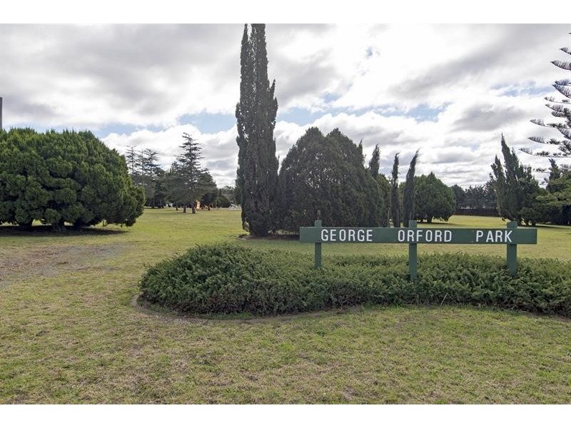 2 Tyson Street, Newtown QLD 4350