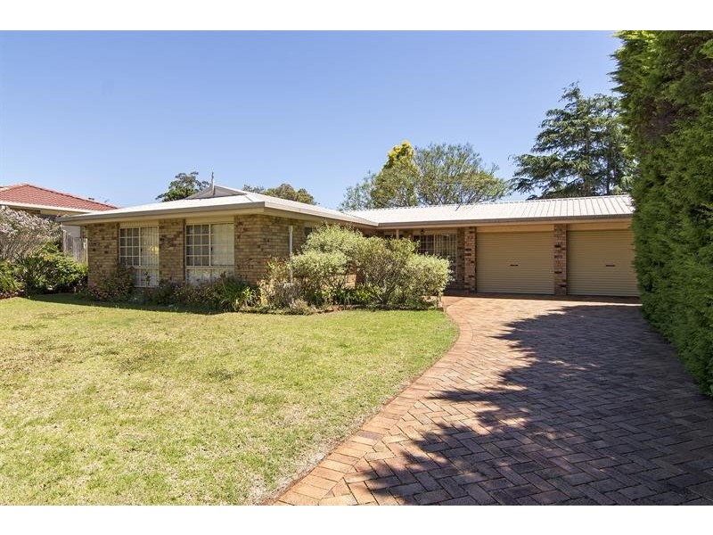 5 Roslyn St, Centenary Heights QLD 4350