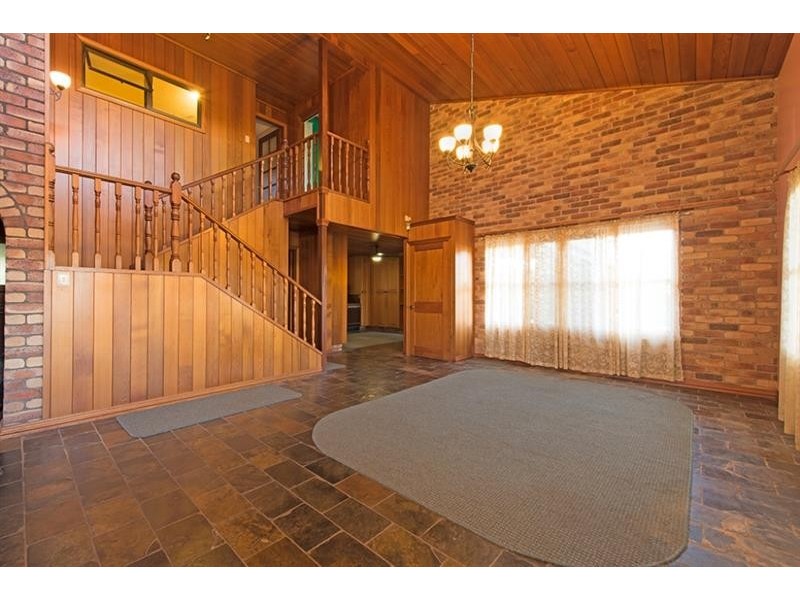 334 Hursley Rd, Glenvale QLD 4350