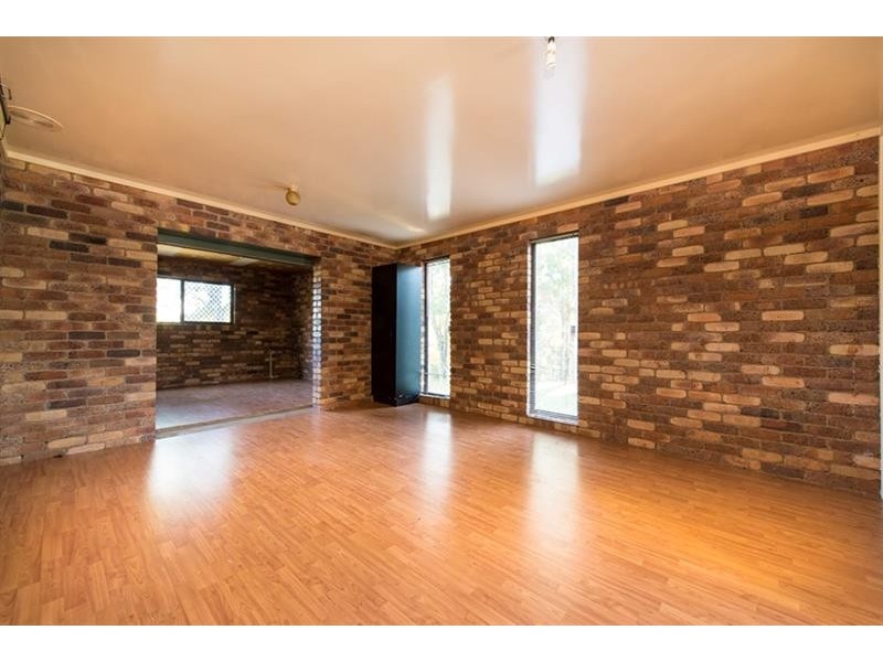 334 Hursley Rd, Glenvale QLD 4350