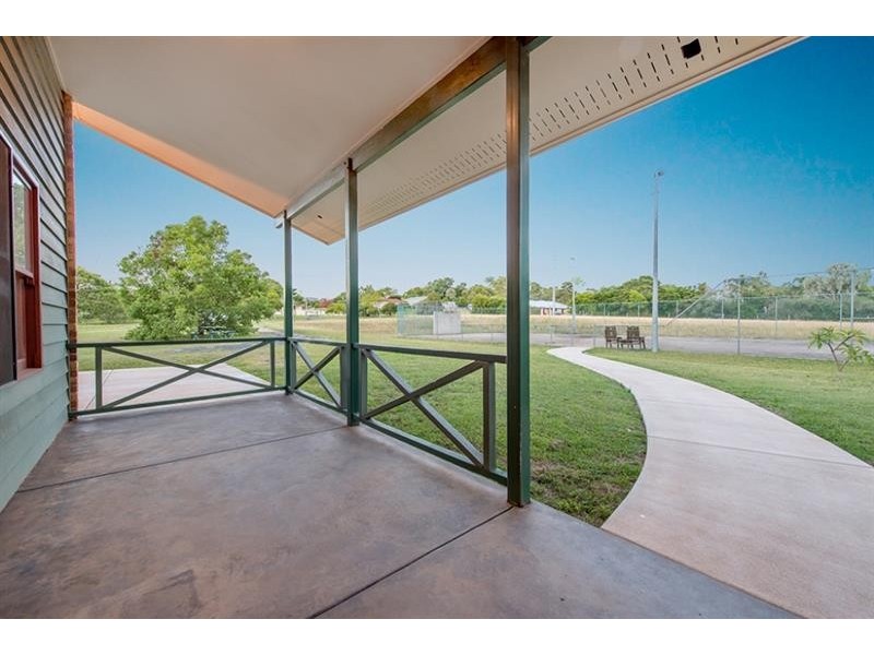 334 Hursley Rd, Glenvale QLD 4350