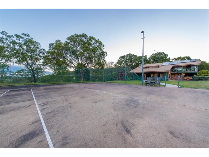 334 Hursley Rd, Glenvale QLD 4350