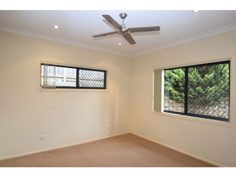 2/18 Cortess Street, Kearneys Spring QLD 4350