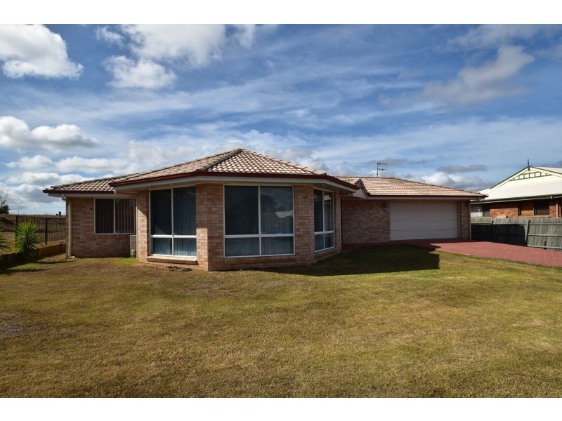 57 Stratford Drive, Wyreema QLD 4352