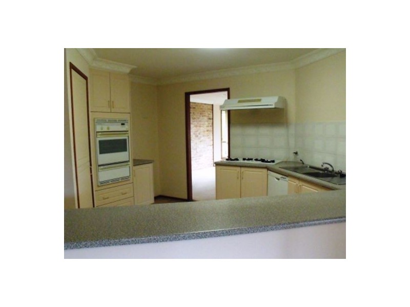 2 Danica Court, Kearneys Spring QLD 4350