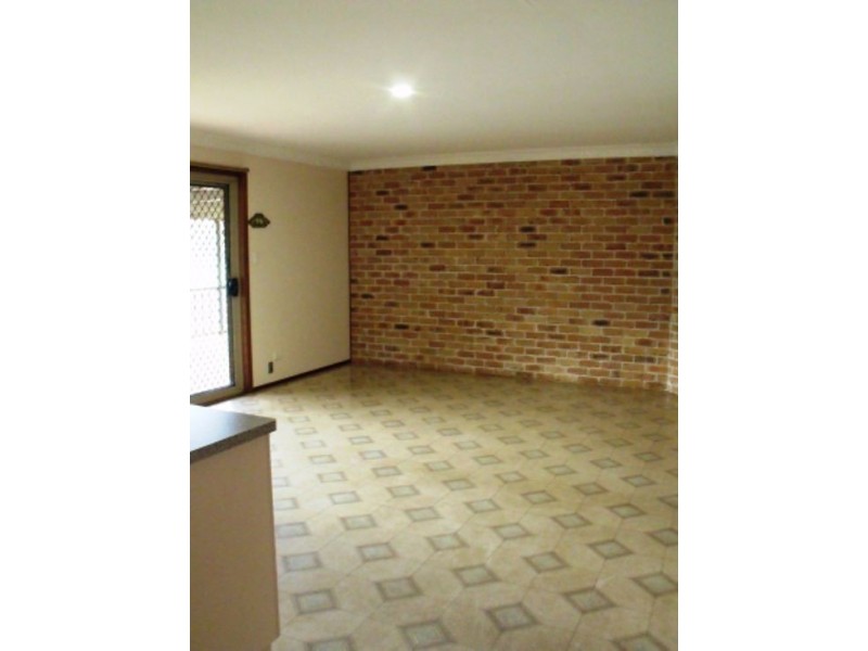 2 Danica Court, Kearneys Spring QLD 4350