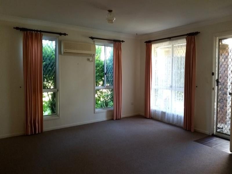 48 Moore Crescent, Wilsonton QLD 4350